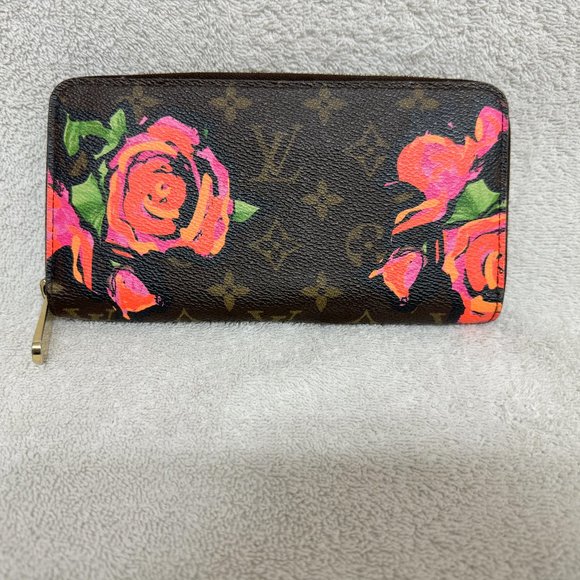 Louis Vuitton X Stephen Sprouse Monogram Roses Zippy Wallet - Picture 16 of 16